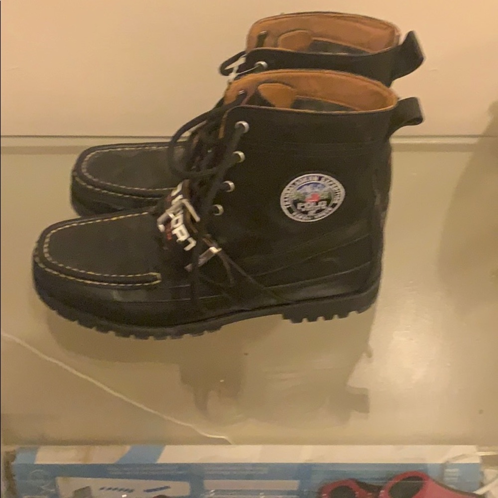 Shoes - Picture 2 of 3